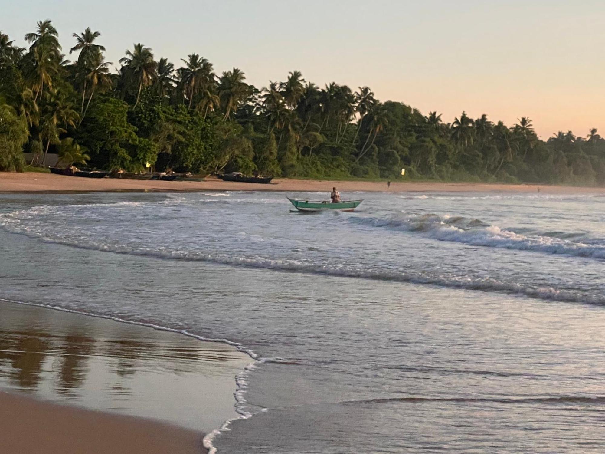 Talalla Bay Beach Exterior photo